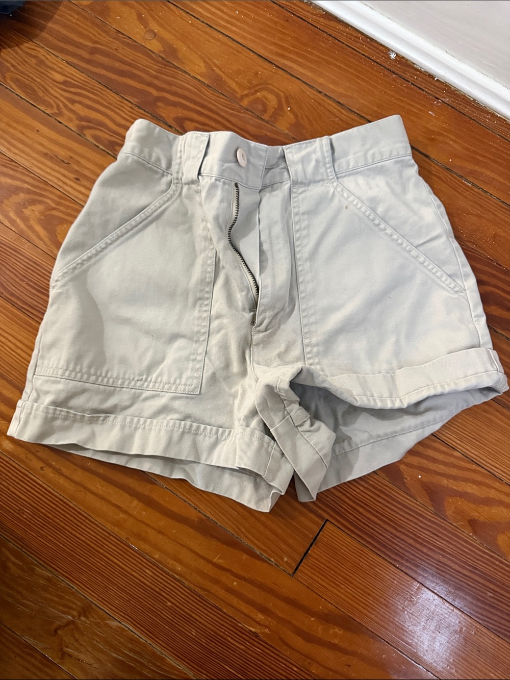 Abercrombie & Fitch High-Waist Cream Utility Shorts